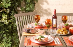 Alfresco-dining-photo